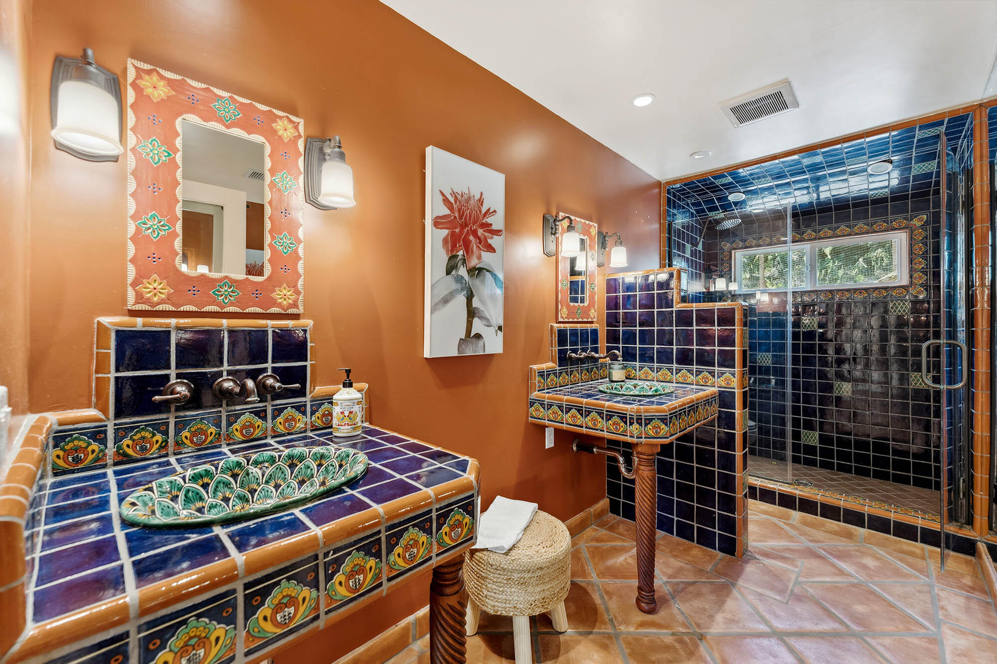 1119 North Signal Street Ojai, CA 93023 - Photo 56 of 83 Upstairs bathroom - 1119 N Signal St