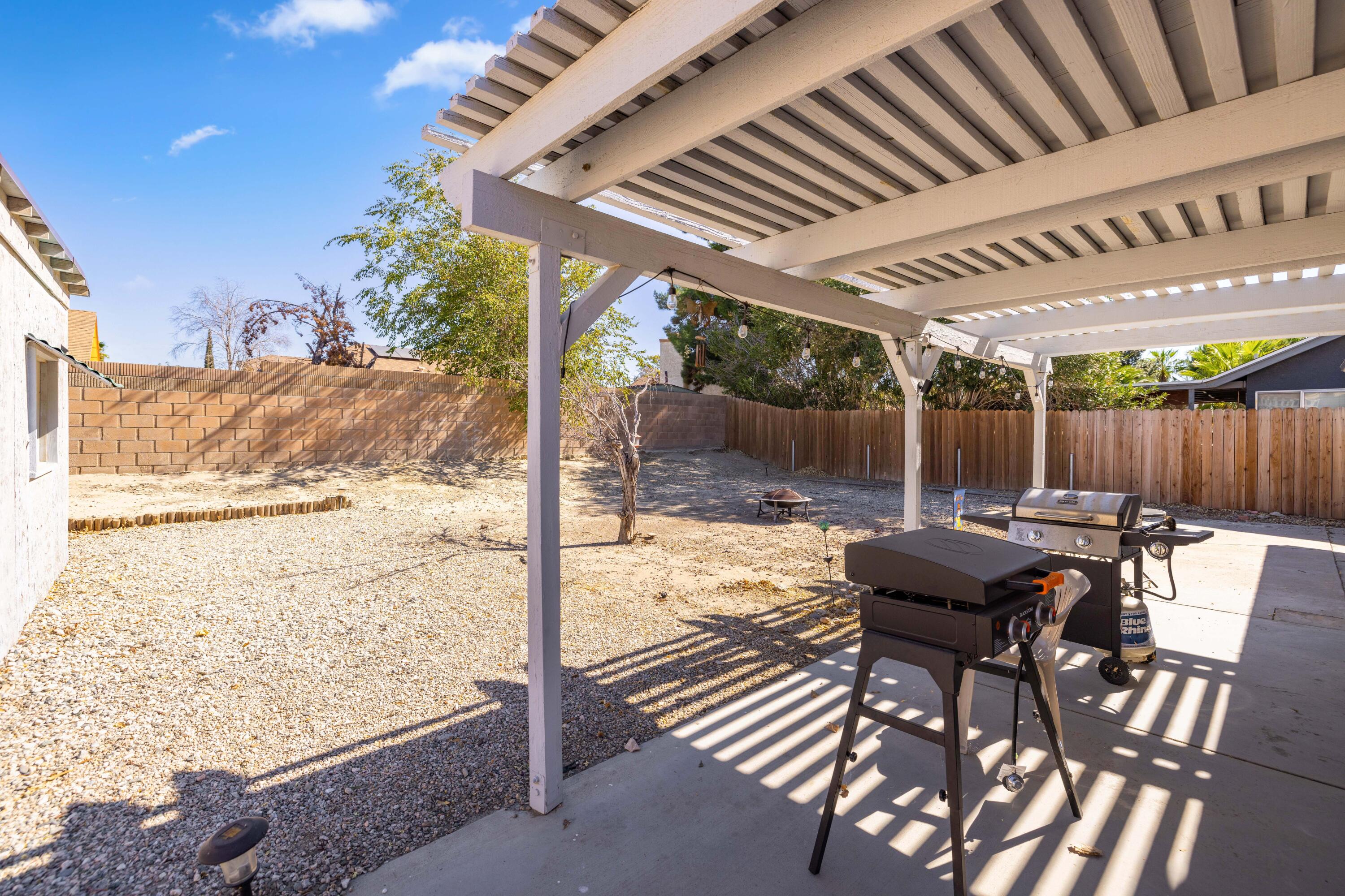 43130 18th Street West Lancaster, CA 93534 - Photo 22 of 28 18Back