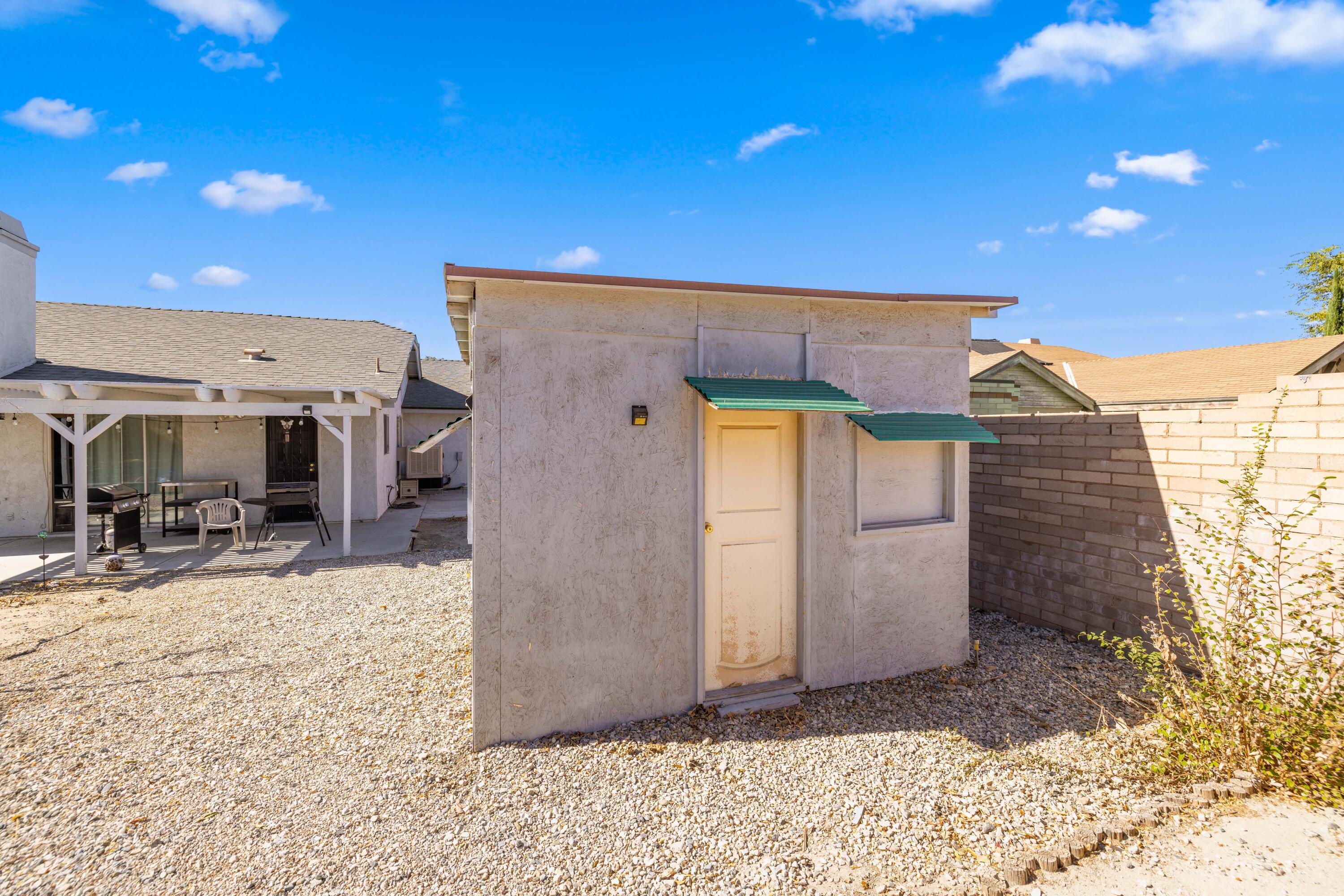 43130 18th Street West Lancaster, CA 93534 - Photo 24 of 28 18BackShed