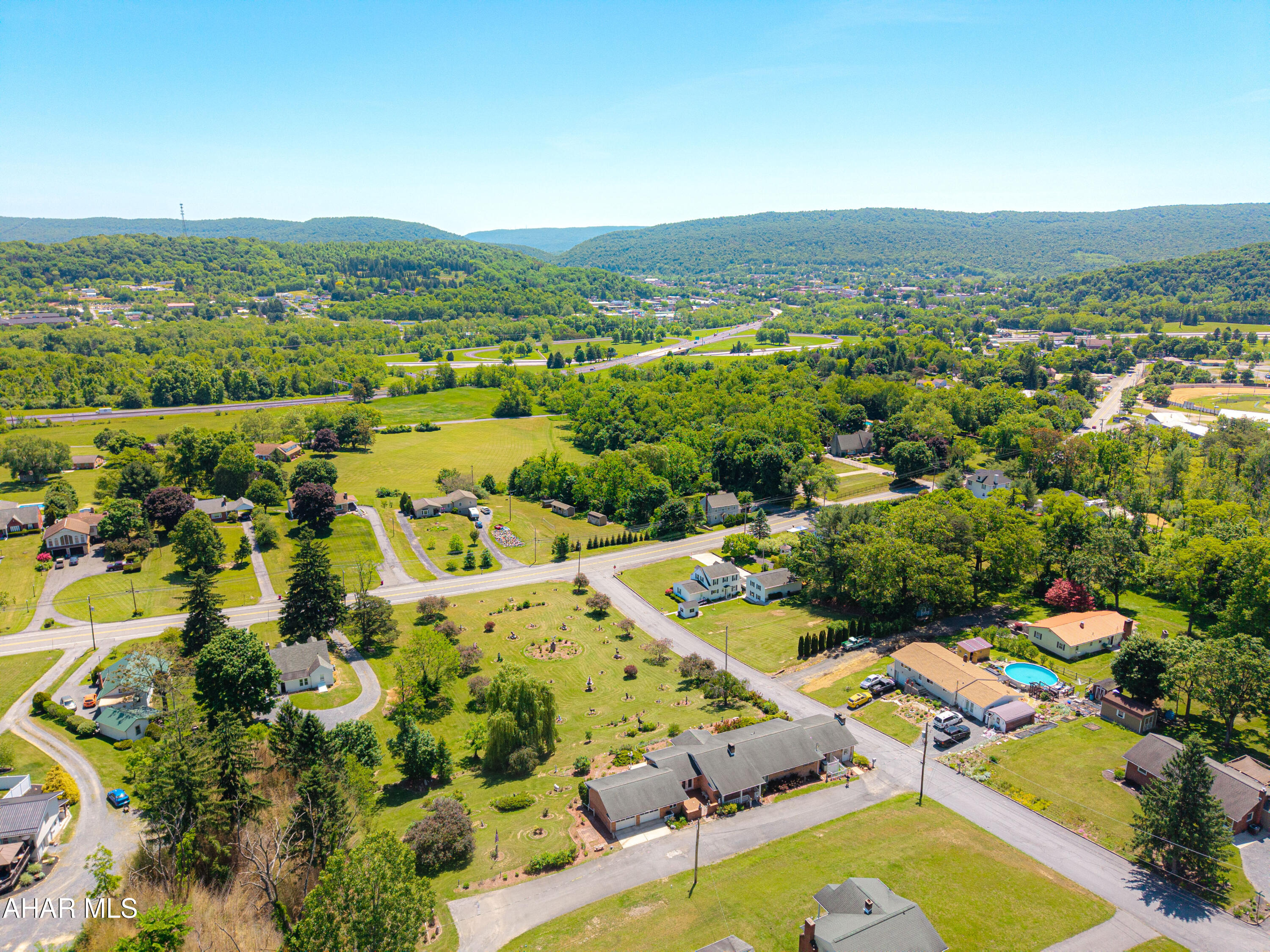 136 Valley View Road Bedford, PA 15522 - Photo 20 of 82