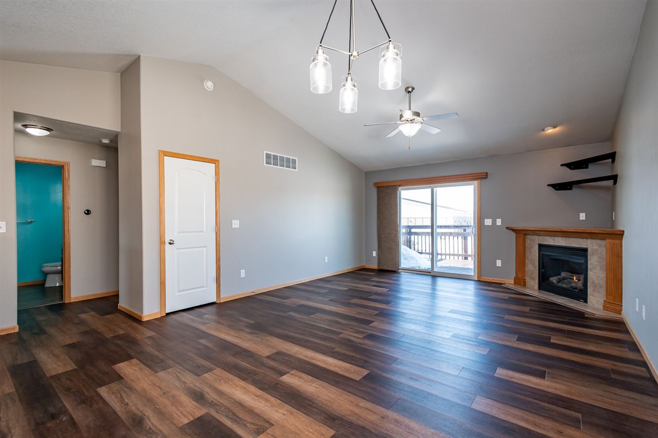 45 South Park Ridge Road North Liberty, IA 52317 - Photo 2 of 20 Gallery Image 2