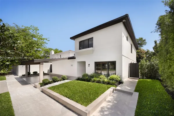 $2,495,000 | 2805 Southwest 4th Avenue, Miami, FL 33129