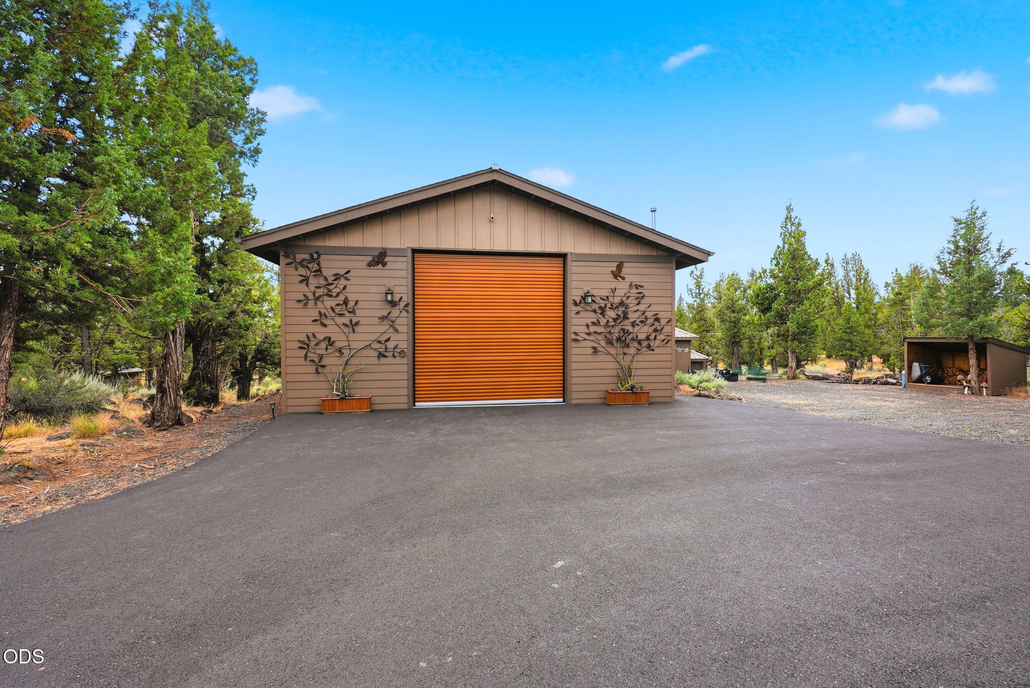 67295 Gist Road Bend, OR 97703 - Photo 37 of 57