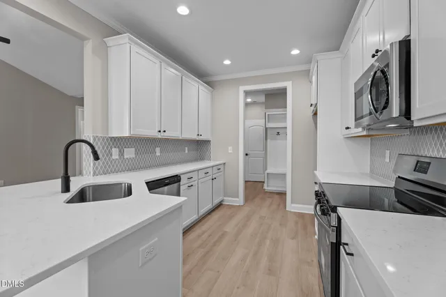 $489,799 | 70 Livingston Lane, Spring Hope, NC 27882