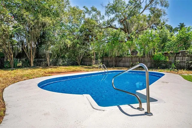 $329,900 | 31 Oak Court, Eustis, FL 32726