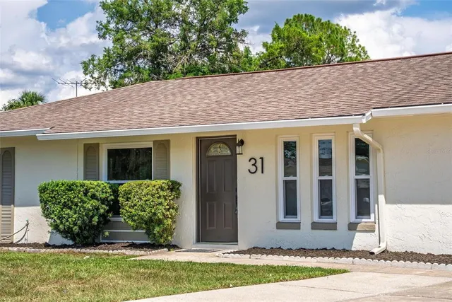$329,900 | 31 Oak Court, Eustis, FL 32726