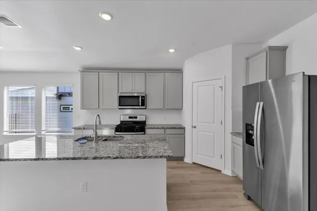 $2,300 | 5009 Hazelnut Lane, Del Valle, TX 78617