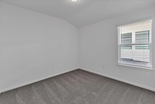 $2,300 | 5009 Hazelnut Lane, Del Valle, TX 78617