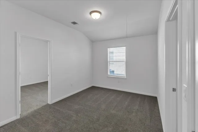 $2,300 | 5009 Hazelnut Lane, Del Valle, TX 78617