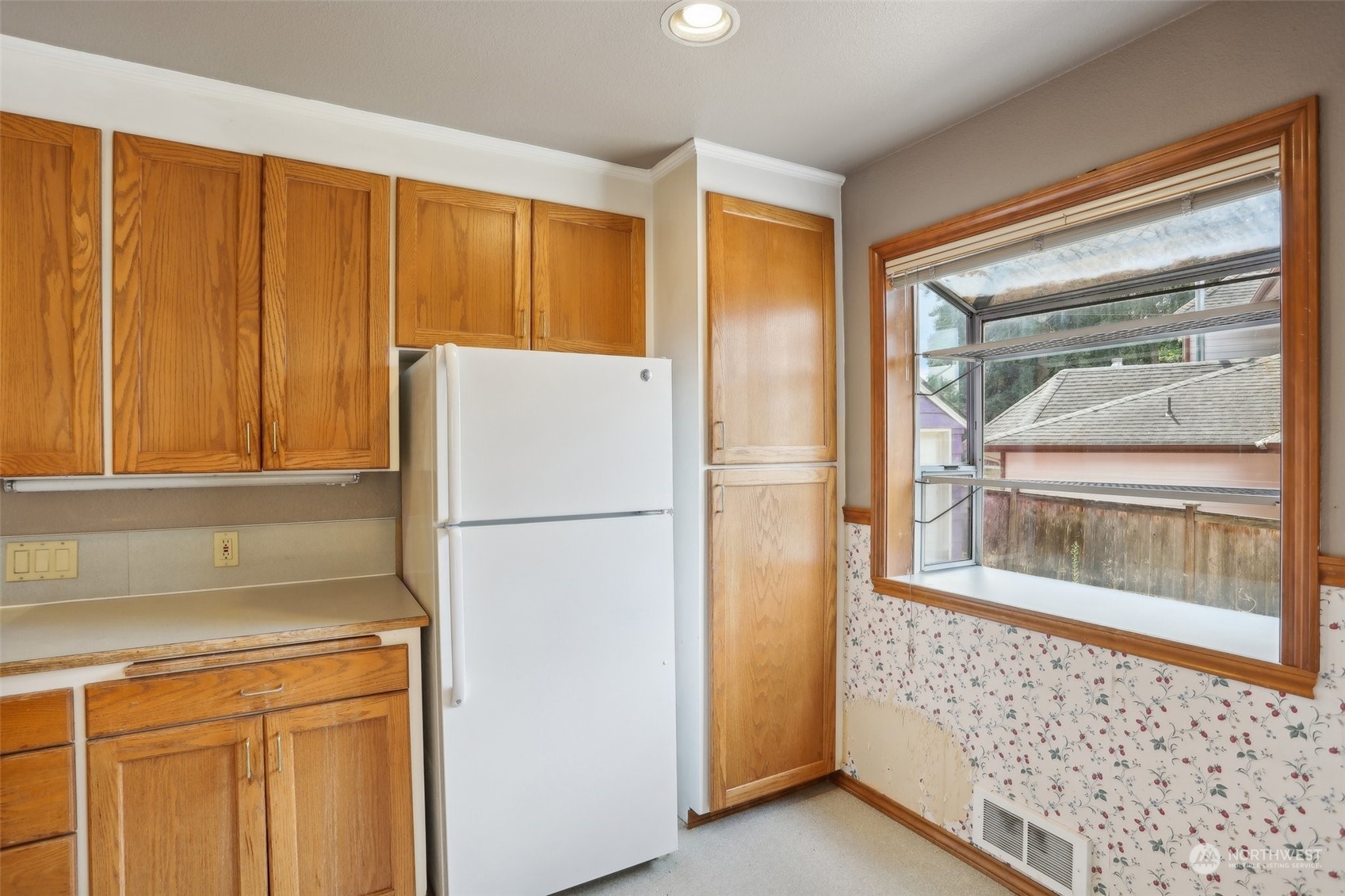 19118 101st Place Northeast Bothell, WA 98011 - Photo 11 of 26 Gallery Image 11