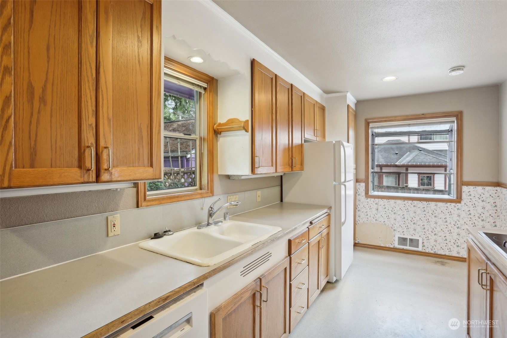 19118 101st Place Northeast Bothell, WA 98011 - Photo 12 of 26 Gallery Image 12