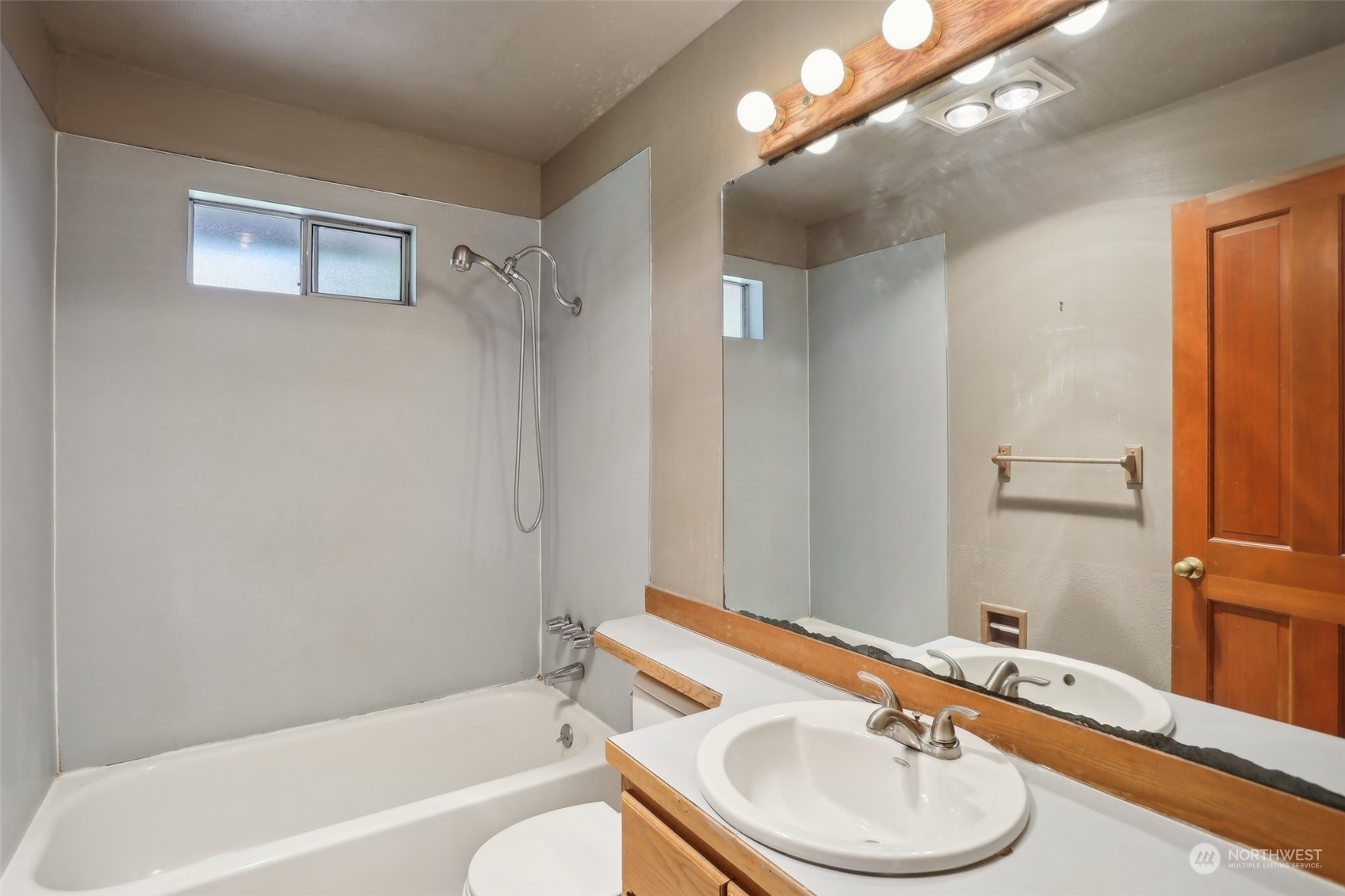 19118 101st Place Northeast Bothell, WA 98011 - Photo 19 of 26 Gallery Image 19