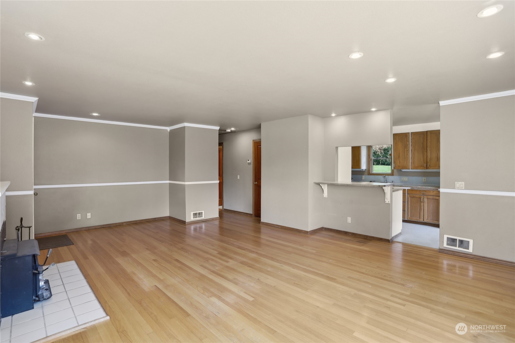 19118 101st Place Northeast Bothell, WA 98011 - Photo 6 of 26 Gallery Image 6