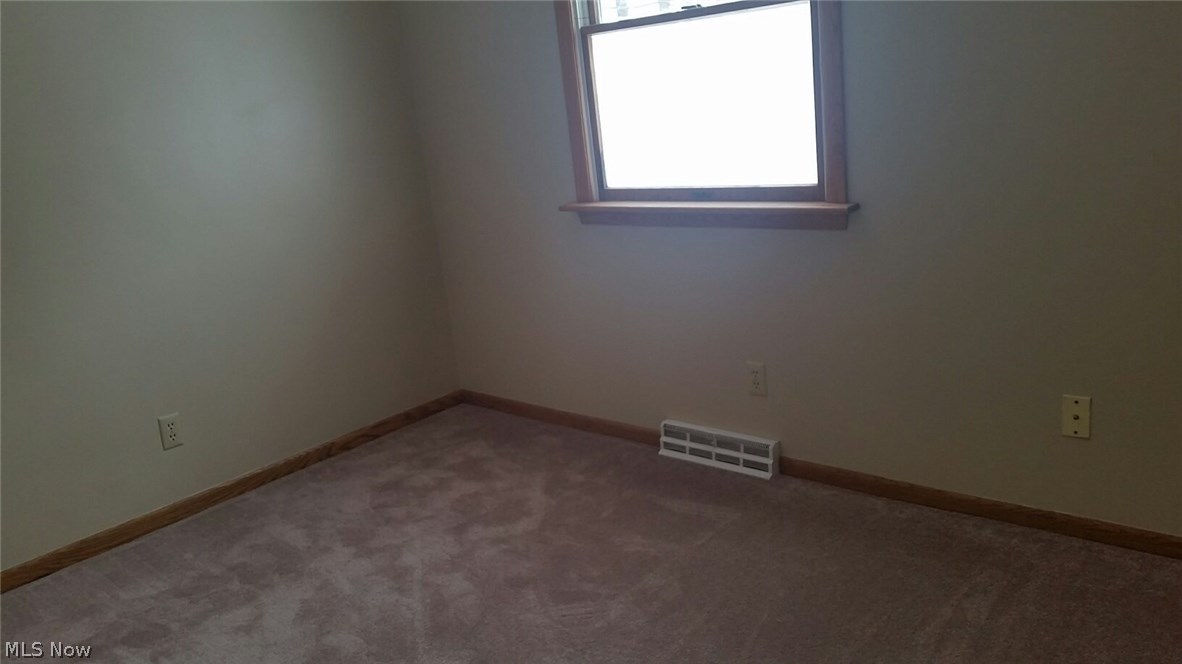 3320 Dickenson Road Ashtabula, OH 44004 - Photo 8 of 11