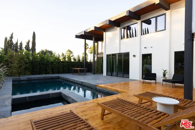 $25,000 | 11558 Duque Drive, Studio City, CA 91604