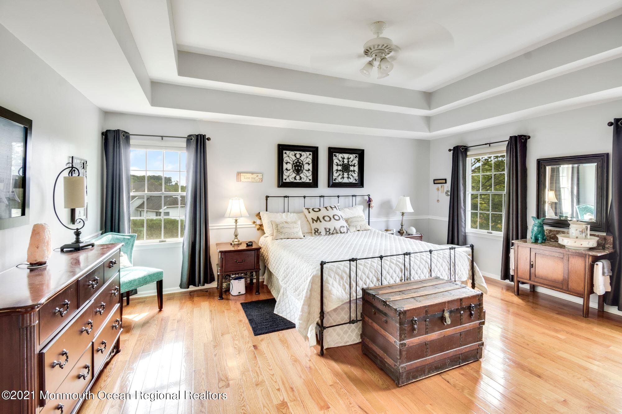 20 Highland Ridge Road Manalapan, NJ 07726 - Photo 20 of 35 Masterbedroom