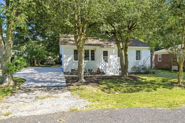 $265,000 | 314 Adeline Drive, Goose Creek, SC 29445
