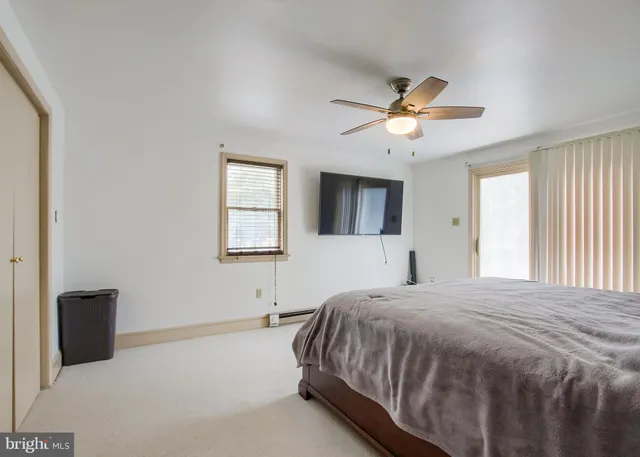 a view of washer and dryer in a utility room