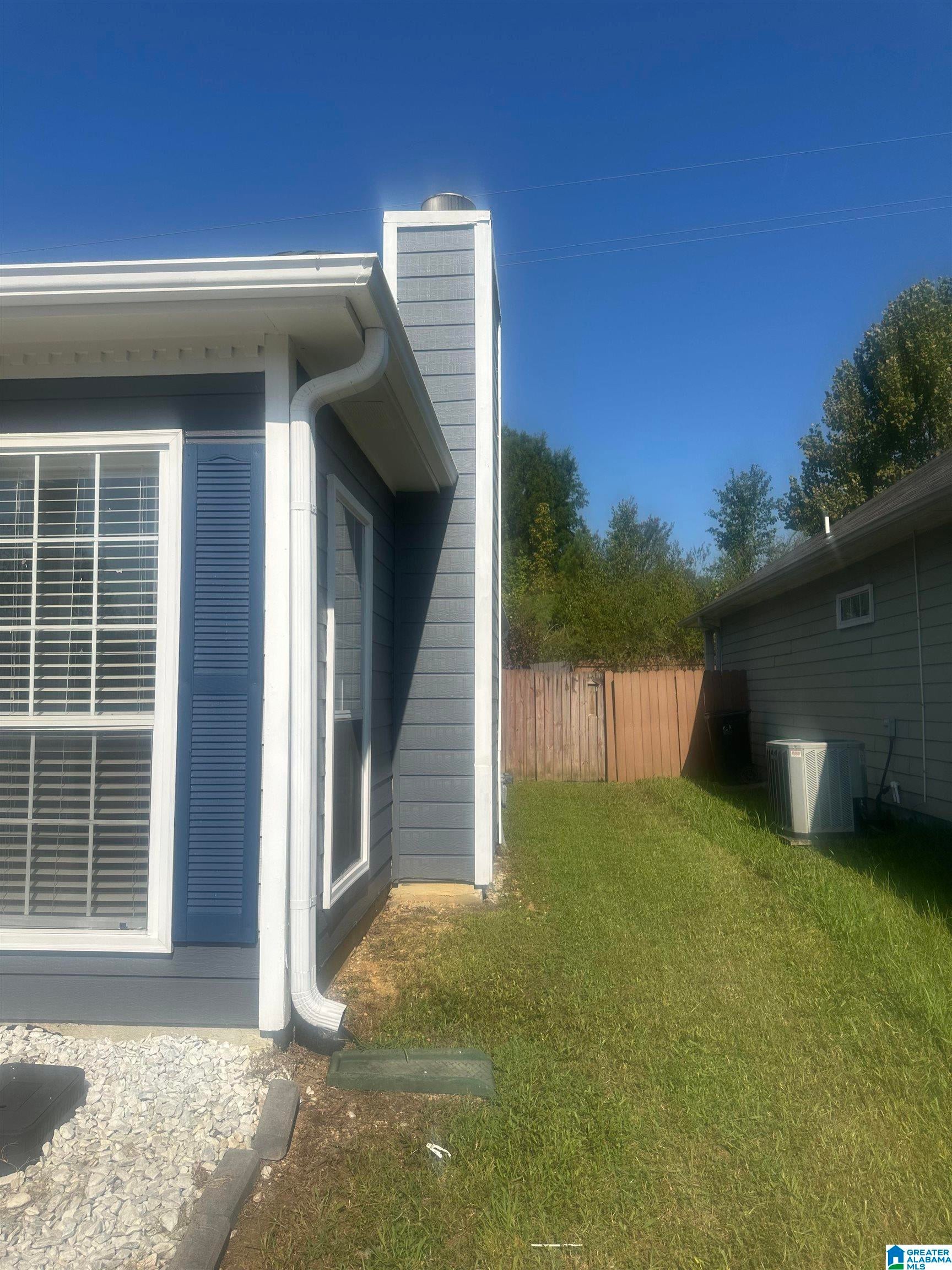 528 Walker Road Pelham, AL 35124 - Photo 3 of 16 Gallery Image 3