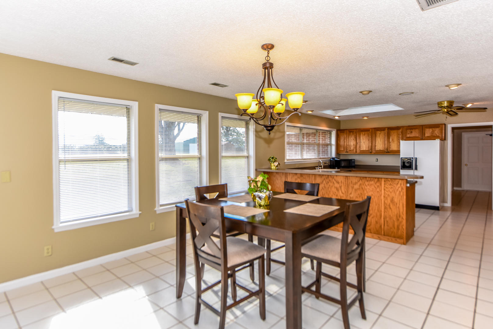 2008 Cochran Road Maryville, TN 37803 - Photo 2 of 36 Large Dining Area