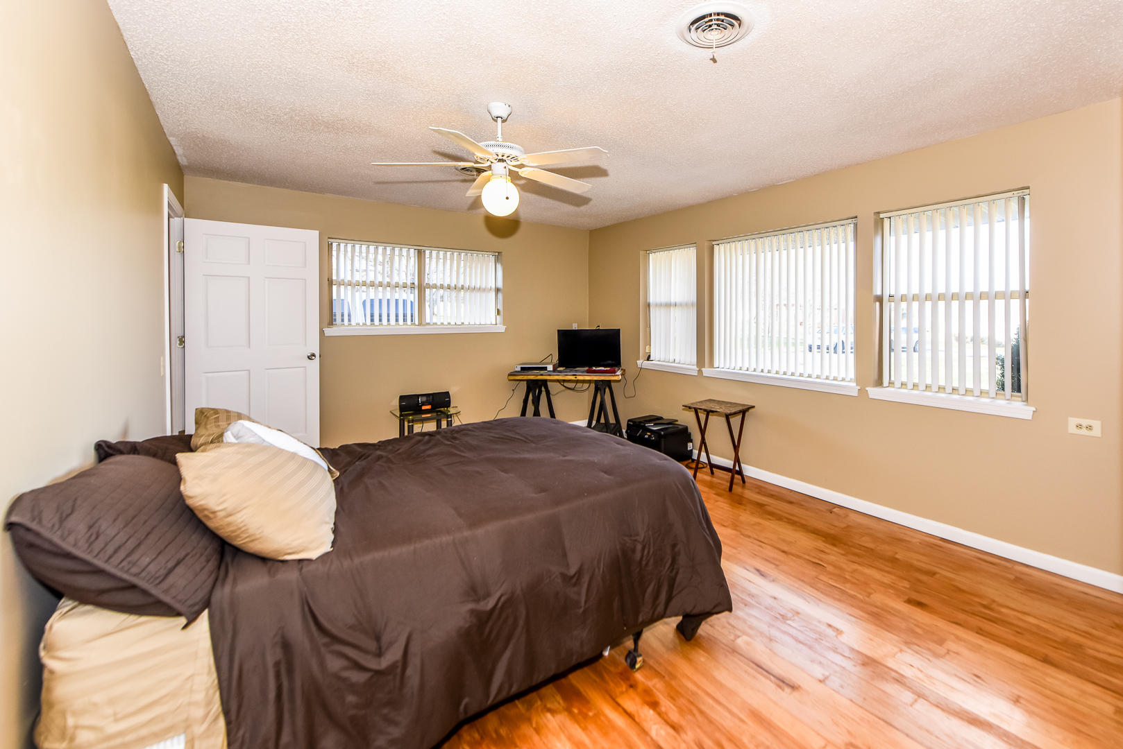 2008 Cochran Road Maryville, TN 37803 - Photo 21 of 36 BEAUTIFUL HARDWOOD