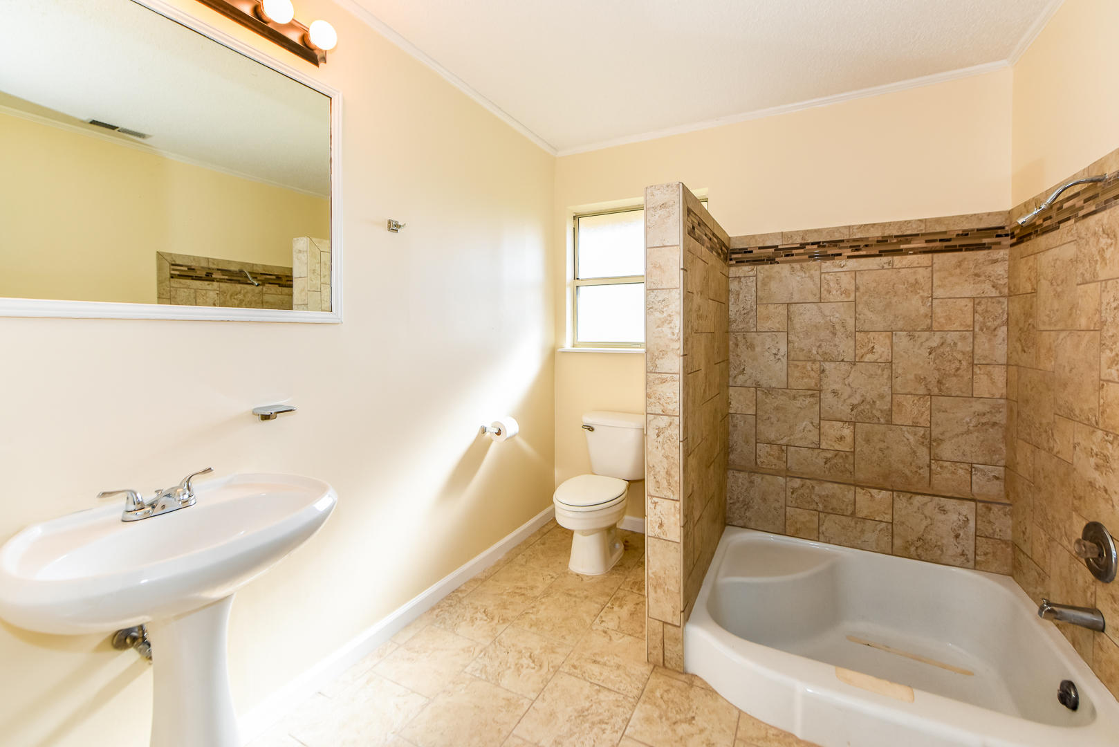 2008 Cochran Road Maryville, TN 37803 - Photo 32 of 36 NEW TILE WORK
