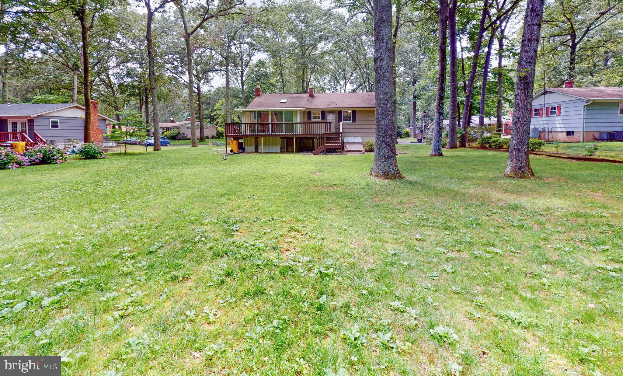 3721 Nile Road Davidsonville, MD 21035 - Photo 27 of 34 Look at this huge backyard!