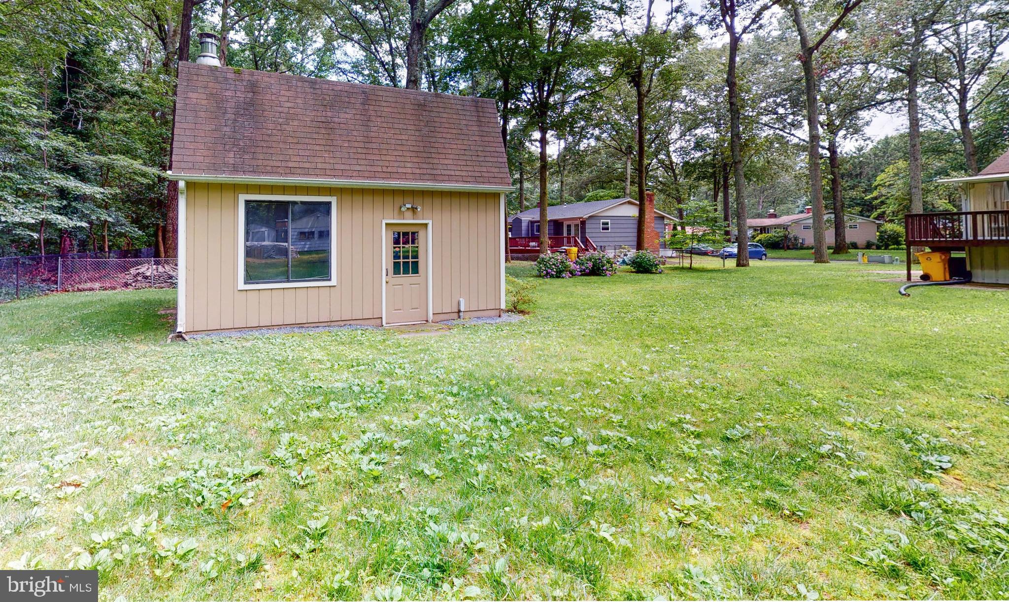 3721 Nile Road Davidsonville, MD 21035 - Photo 29 of 34 Side door to the garage for added convenience.