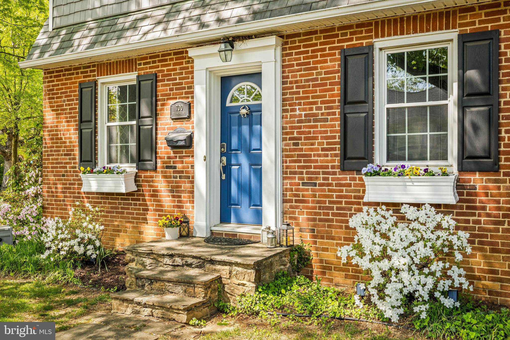 700 Regester Avenue Baltimore, MD 21212 - Photo 20 of 43 a front view of a house