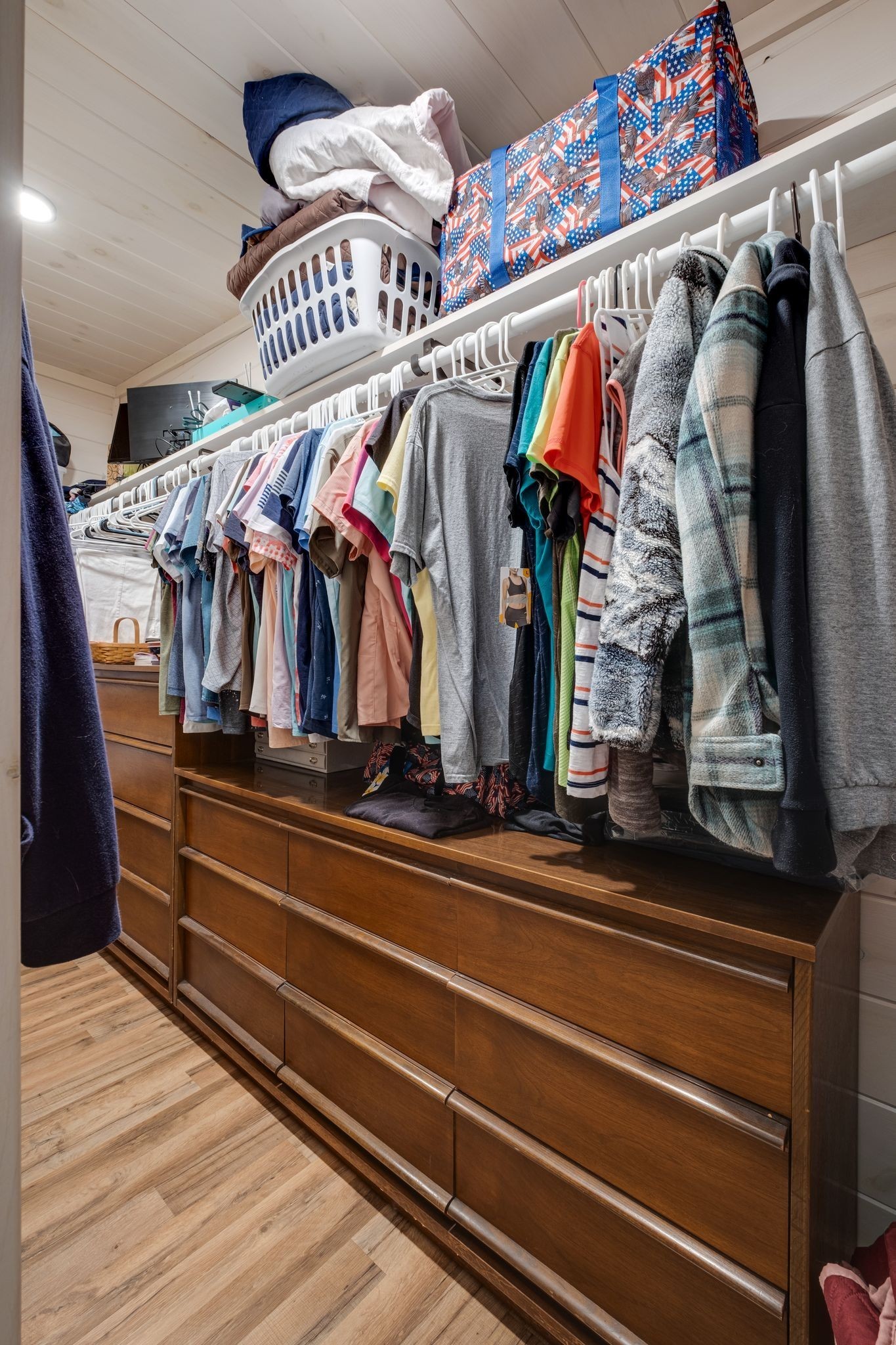 2614 Distillery Road Greenbrier, TN 37073 - Photo 19 of 34 a view of walk in closet with clothes