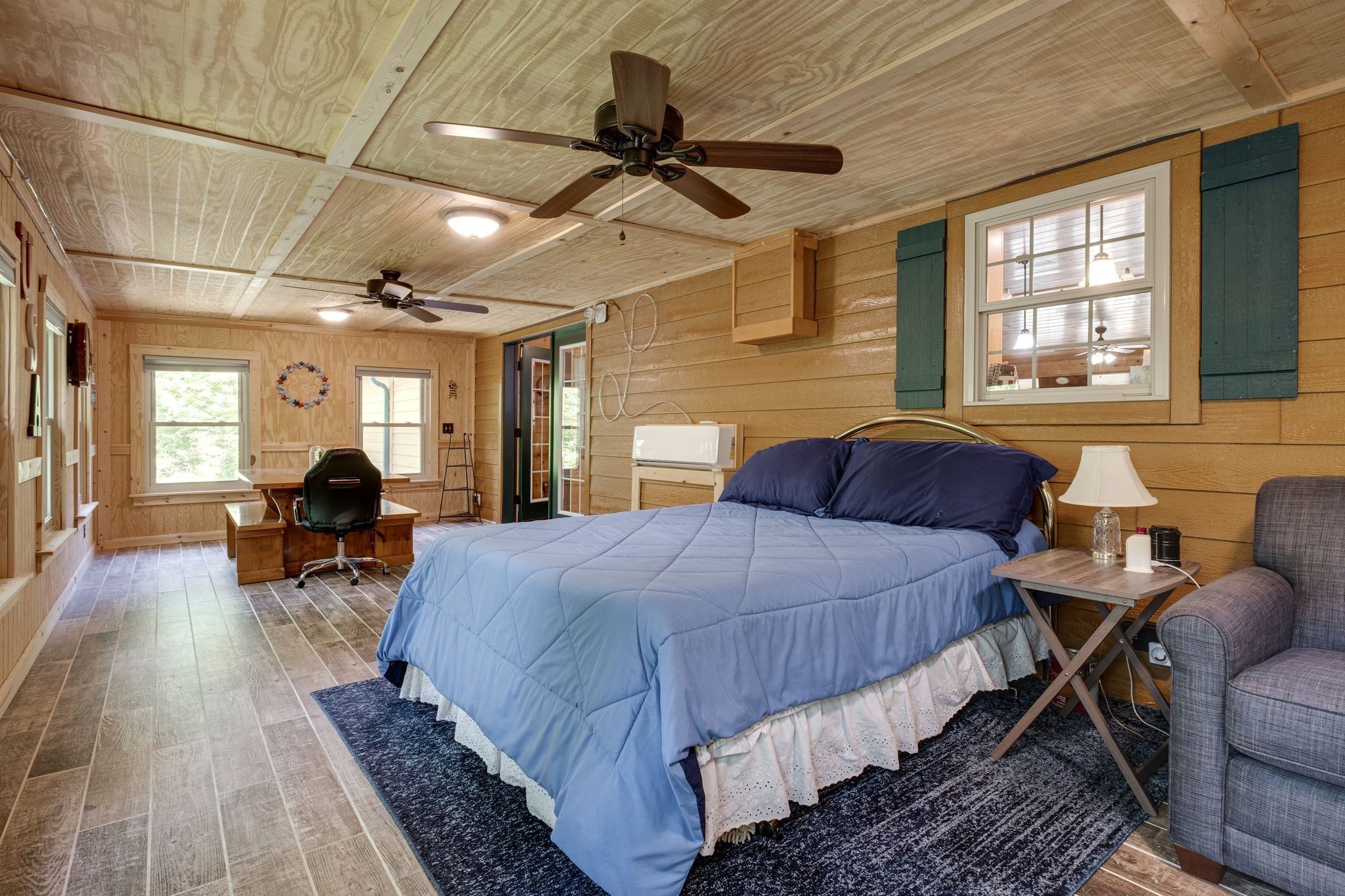2614 Distillery Road Greenbrier, TN 37073 - Photo 26 of 34 a bed room with a bed and furniture