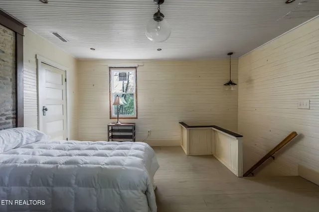 $880,000 | Undisclosed Address, Watertown, TN 37184