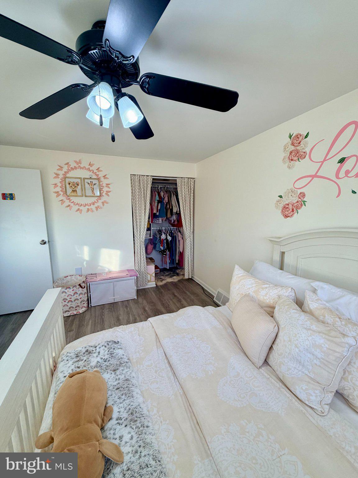12118 Ranier Road Philadelphia, PA 19154 - Photo 12 of 18 Charming bedroom with playful decor.