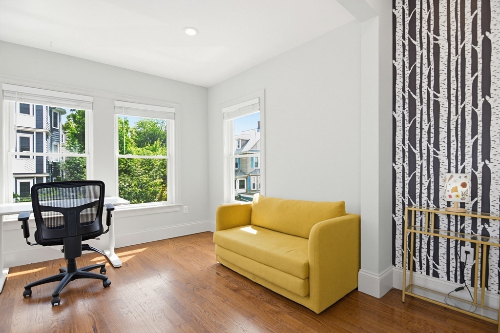 77 South Street, Unit 3 Boston, MA 02130 - Photo 6 of 31