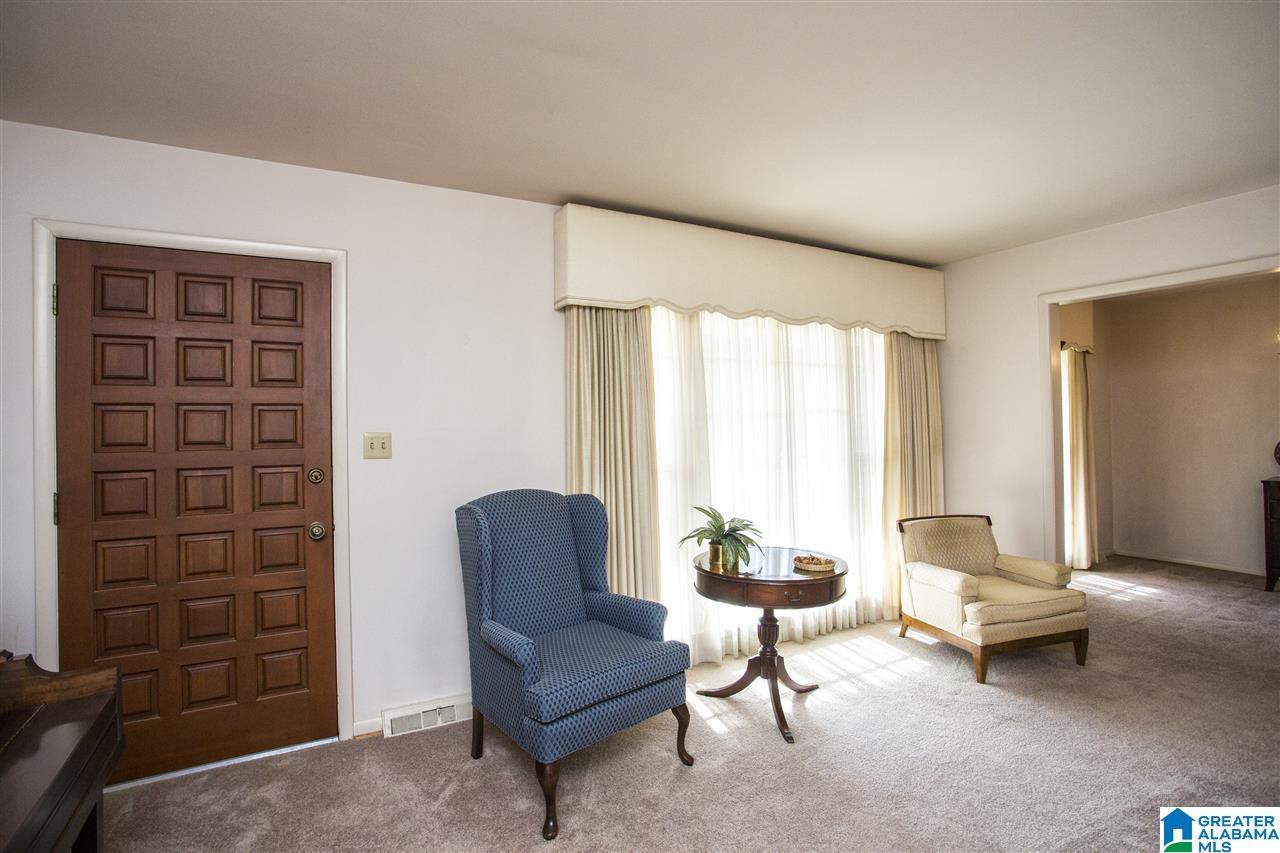 604 Forrest Drive Birmingham, AL 35209 - Photo 7 of 31