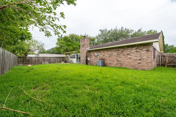 $2,000 | 15702 Mendocino Drive, Houston, TX 77083