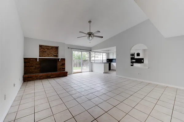 $2,000 | 15702 Mendocino Drive, Houston, TX 77083