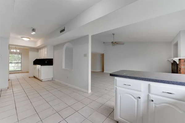 $2,000 | 15702 Mendocino Drive, Houston, TX 77083