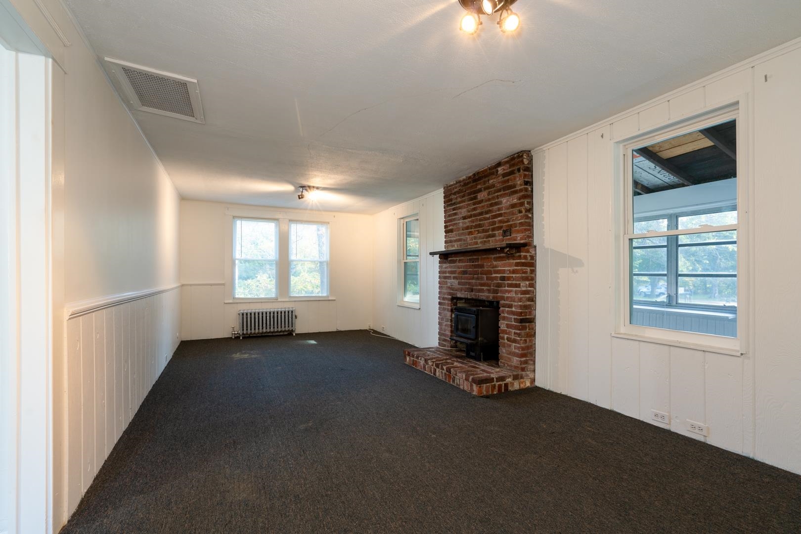 6 Leonard Avenue Hooksett, NH 03106 - Photo 34 of 35