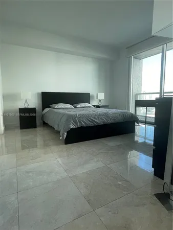 $4,500 | 500 Brickell Avenue, Unit 3105, Miami, FL 33131