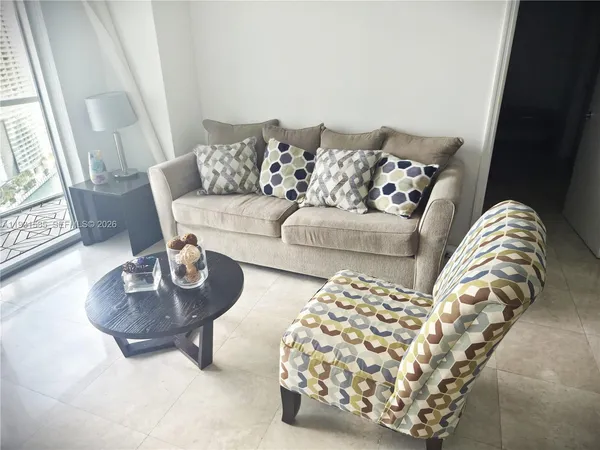 $4,500 | 500 Brickell Avenue, Unit 3105, Miami, FL 33131