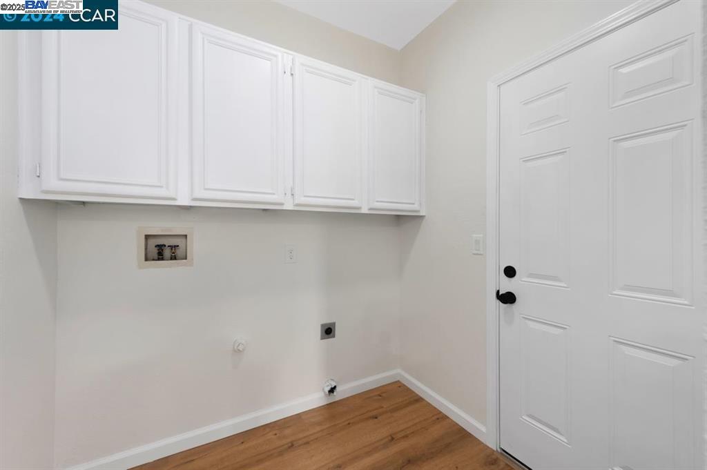 4433 Whitehoof Way Antioch, CA 94531 - Photo 26 of 31 a view of small space with wooden floor