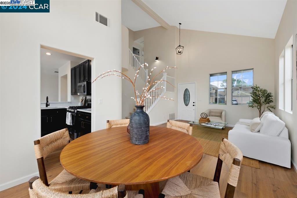 4433 Whitehoof Way Antioch, CA 94531 - Photo 8 of 31 a dining room with table and chairs