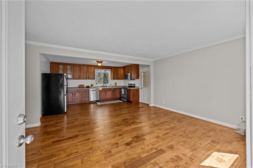 219 Longview Road Madison, NC 27025 - Photo 7 of 47 Gallery Image 7
