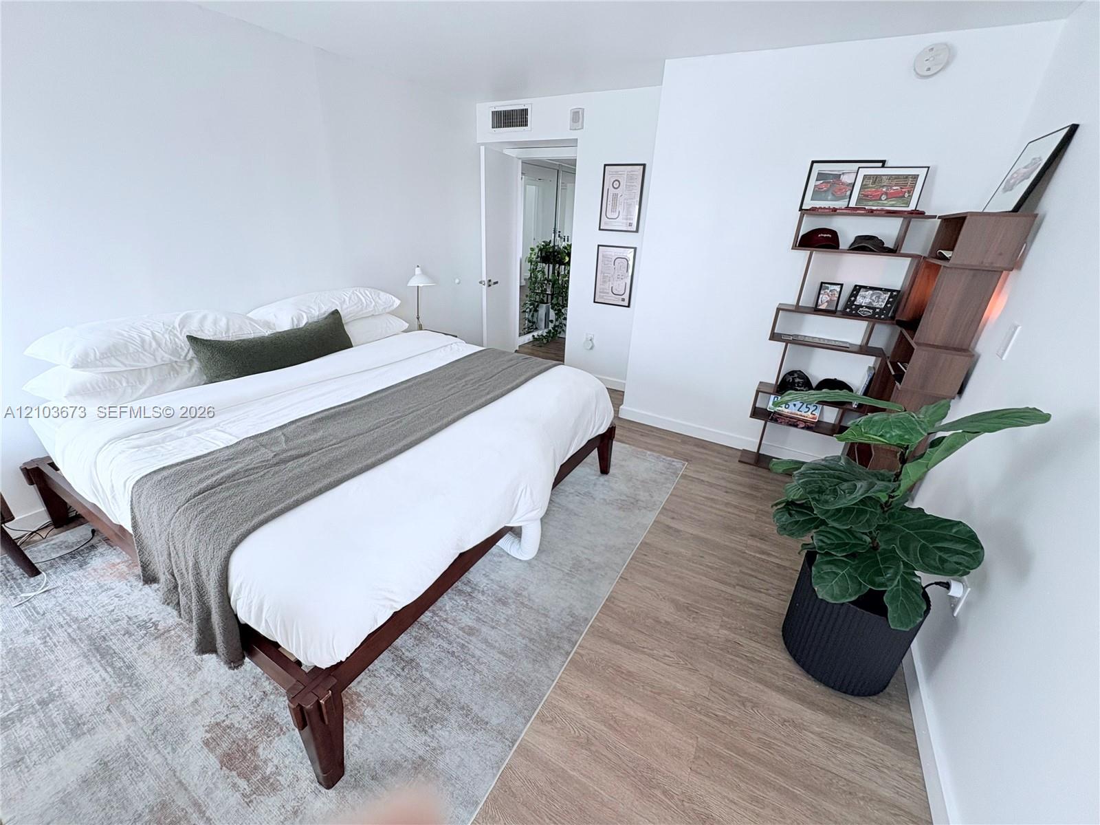 1300 Alton Road, Unit 10B Miami Beach, FL 33139 - Photo 17 of 29 Gallery Image 17