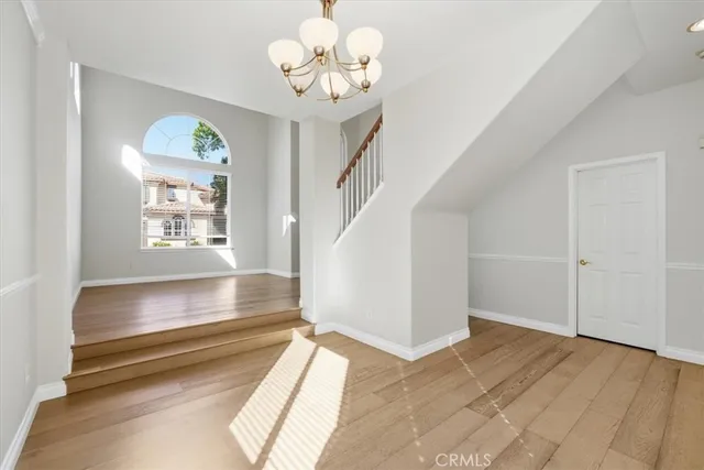 $6,500 | 3670 El Encanto Drive, Calabasas, CA 91302