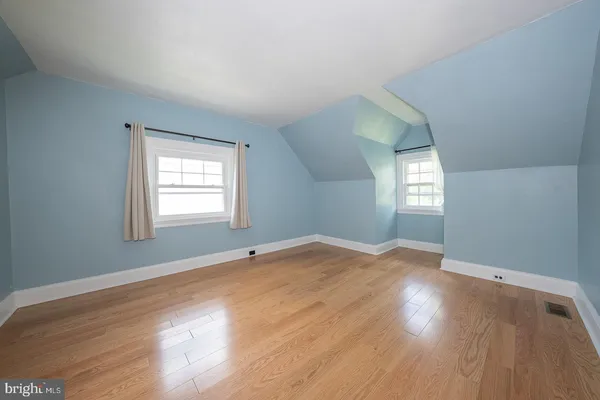 $3,800 | 110 Llanfair Road, Bala Cynwyd, PA 19004