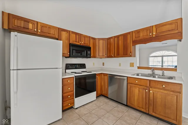 $305,000 | 8405 Anderson Circle, Avon, IN 46123