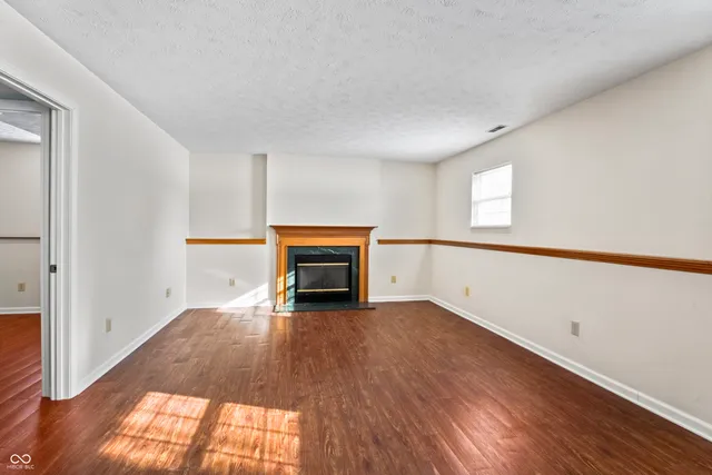 $305,000 | 8405 Anderson Circle, Avon, IN 46123