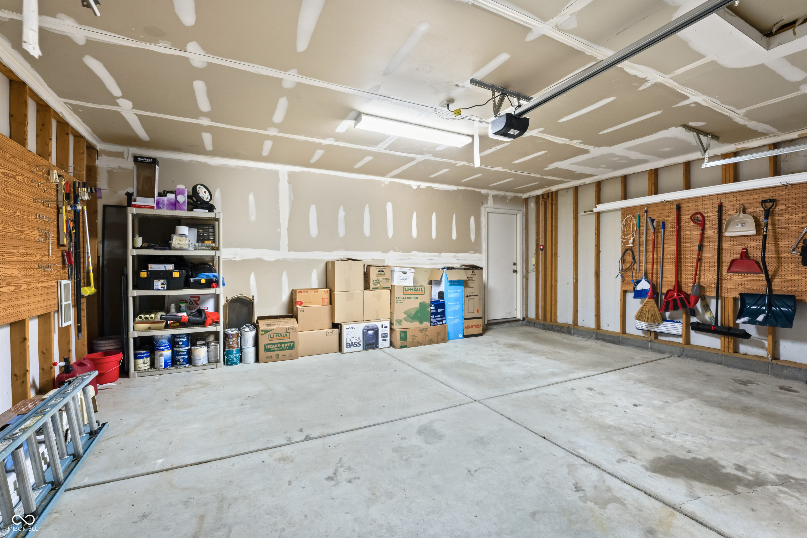 8405 Anderson Circle Avon, IN 46123 - Photo 39 of 47